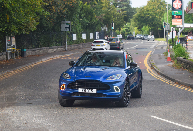 Aston Martin DBX