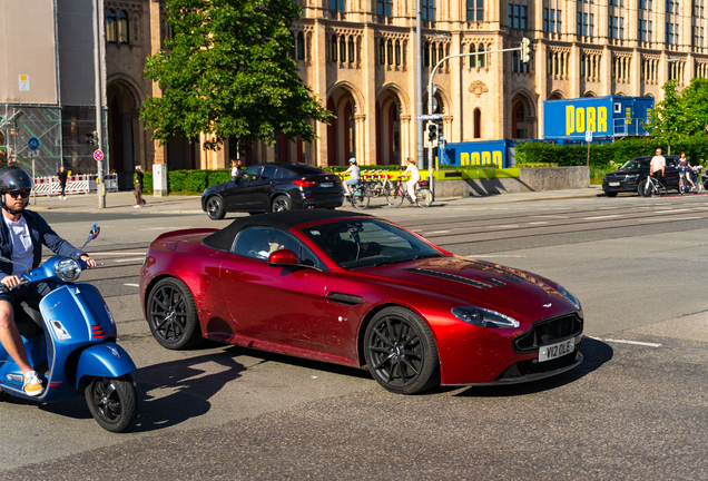 Aston Martin V12 Vantage S Roadster
