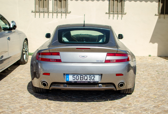 Aston Martin V8 Vantage
