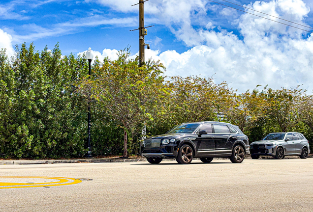 Bentley Bentayga V8 2021