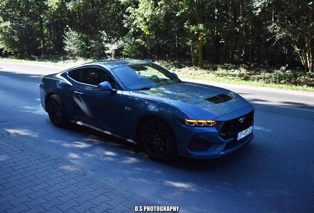 Ford Mustang GT 2024