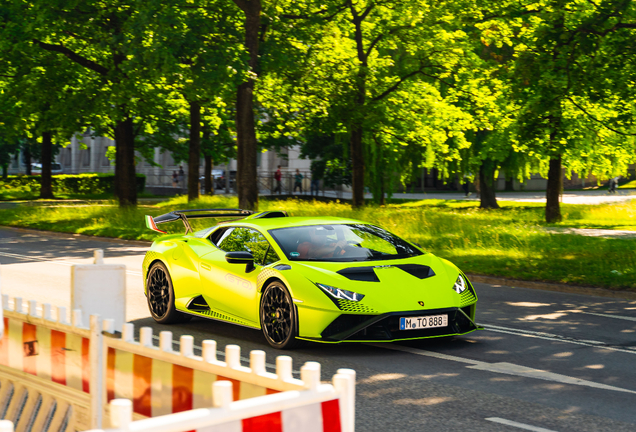 Lamborghini Huracán LP640-2 STO