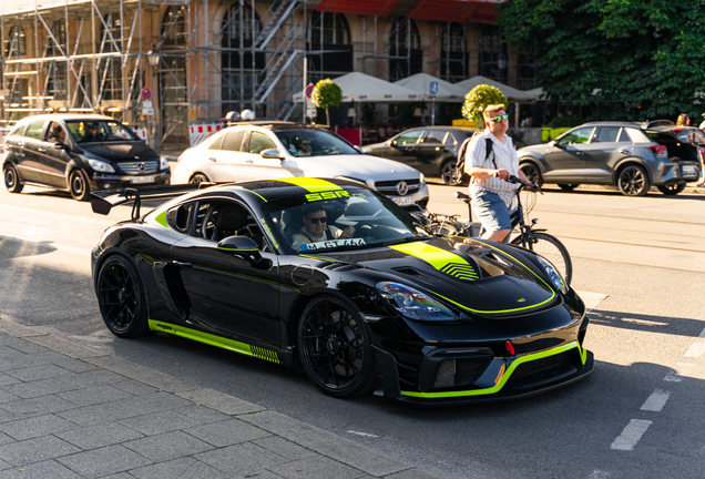 Porsche 718 Cayman GT4 RS Weissach Package SSR CS