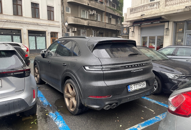 Porsche 9YA Cayenne Turbo E-Hybrid