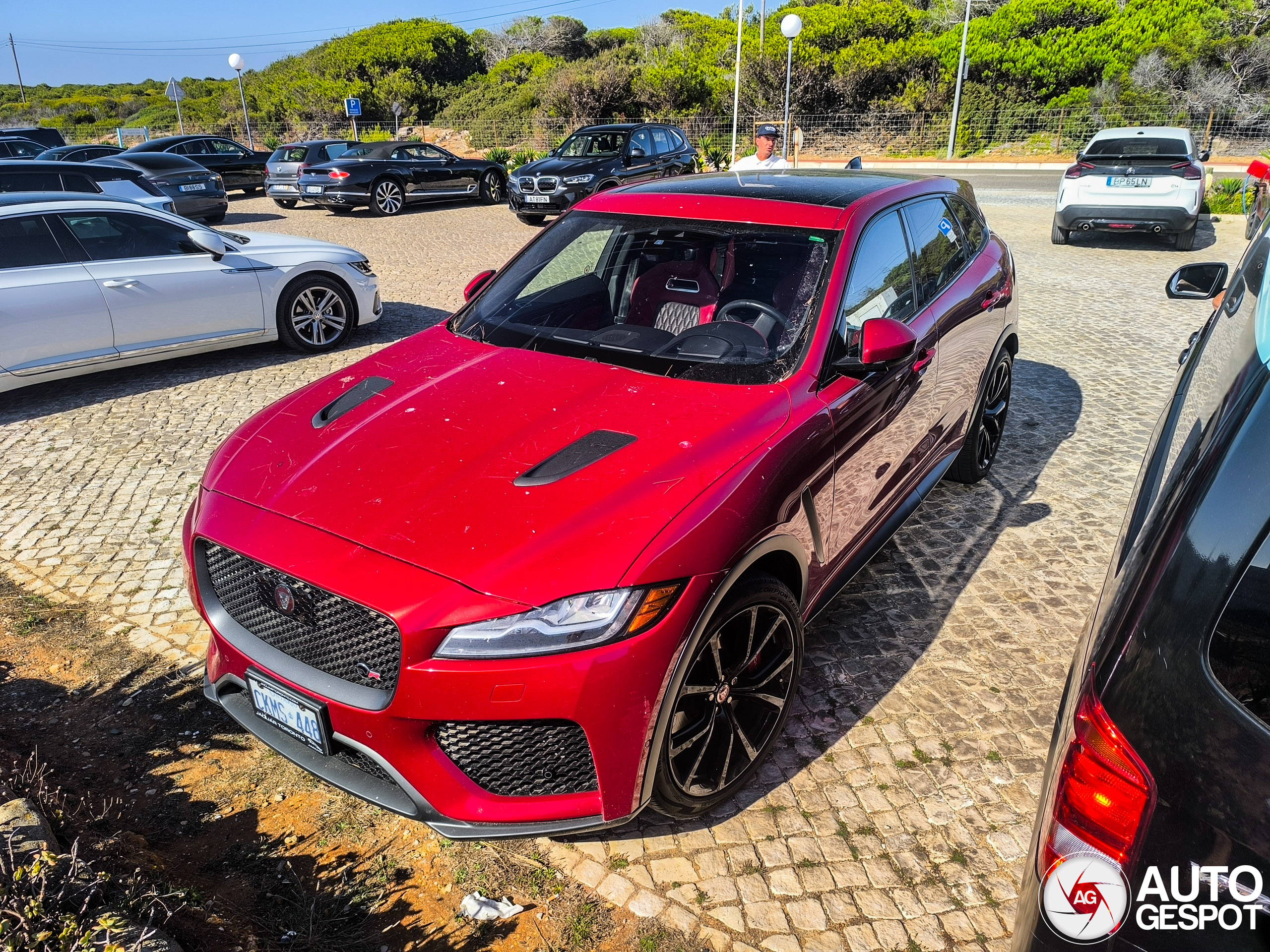 Jaguar F-PACE SVR