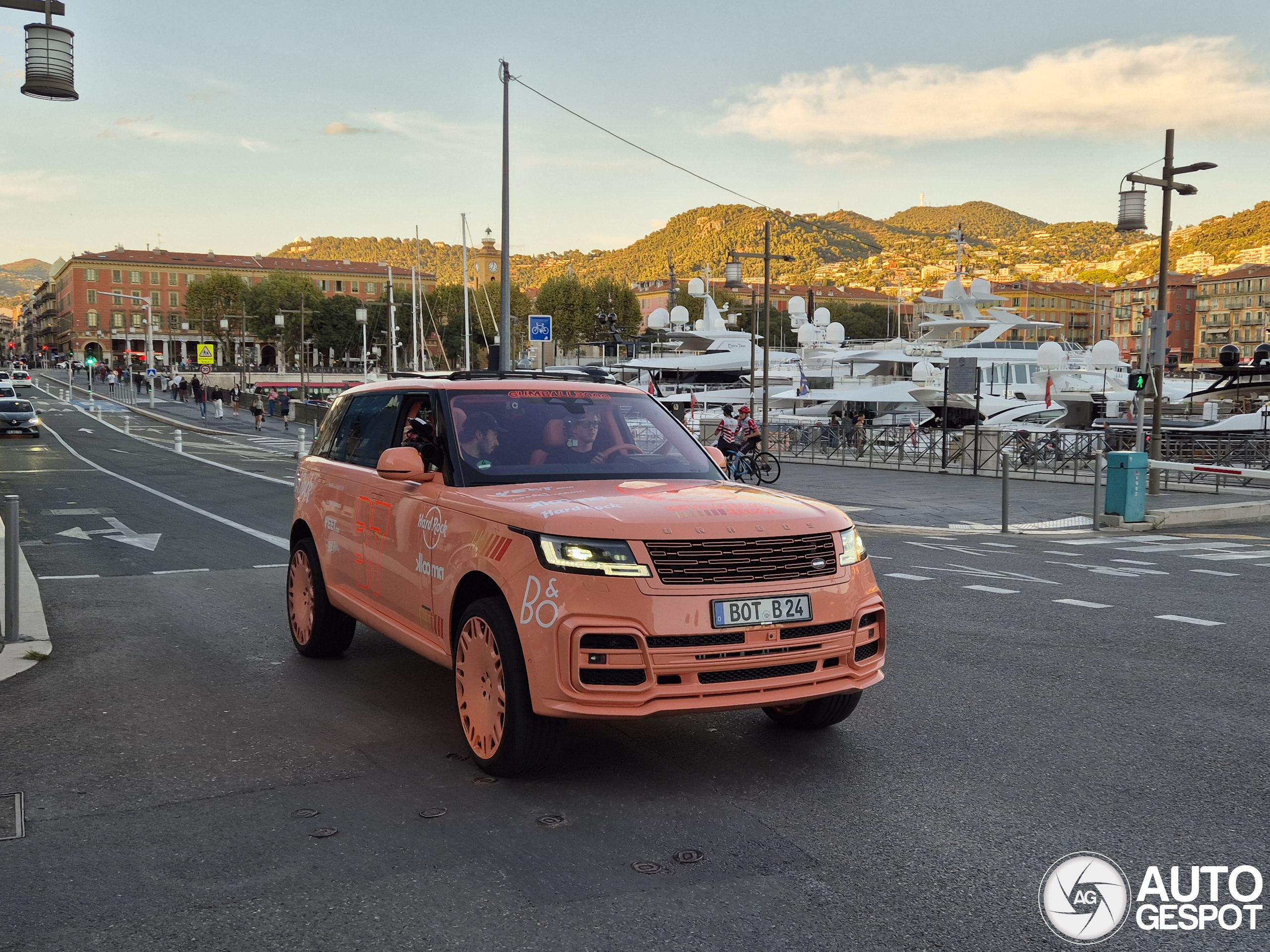 Land Rover Range Rover P530 Brabus 600 Peetch - 07 October 2025