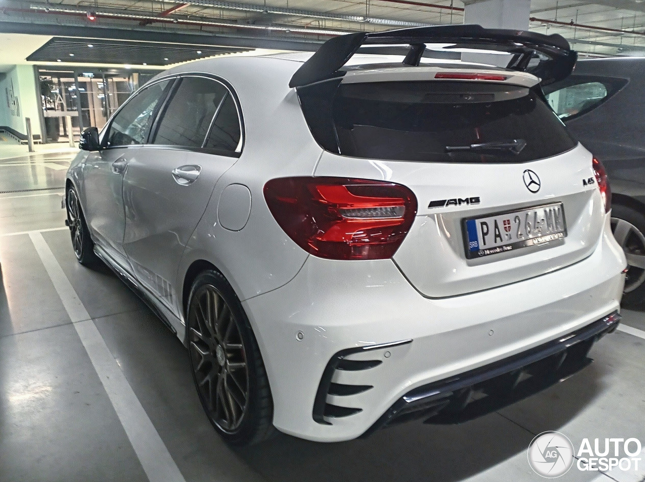 Mercedes-AMG A 45 W176 2015