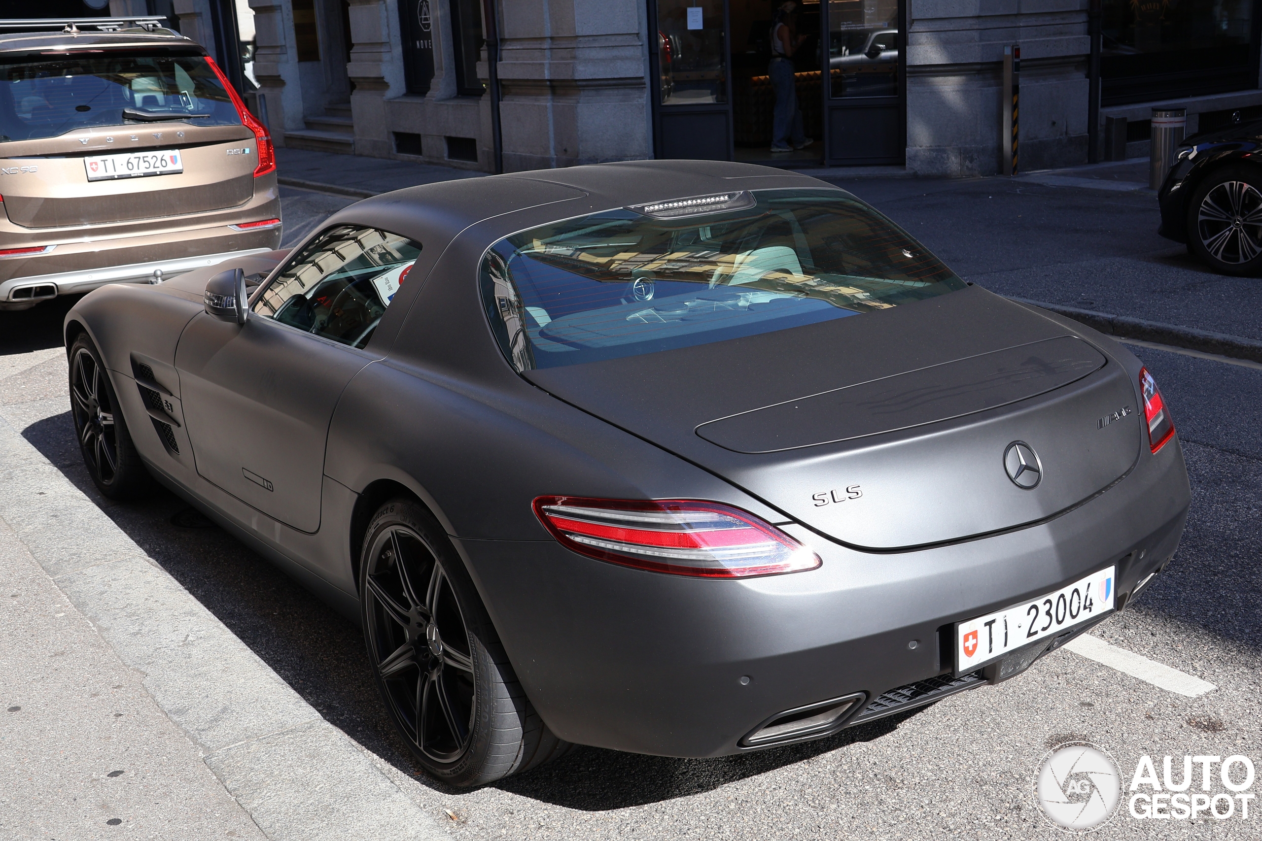 Mercedes-Benz SLS AMG