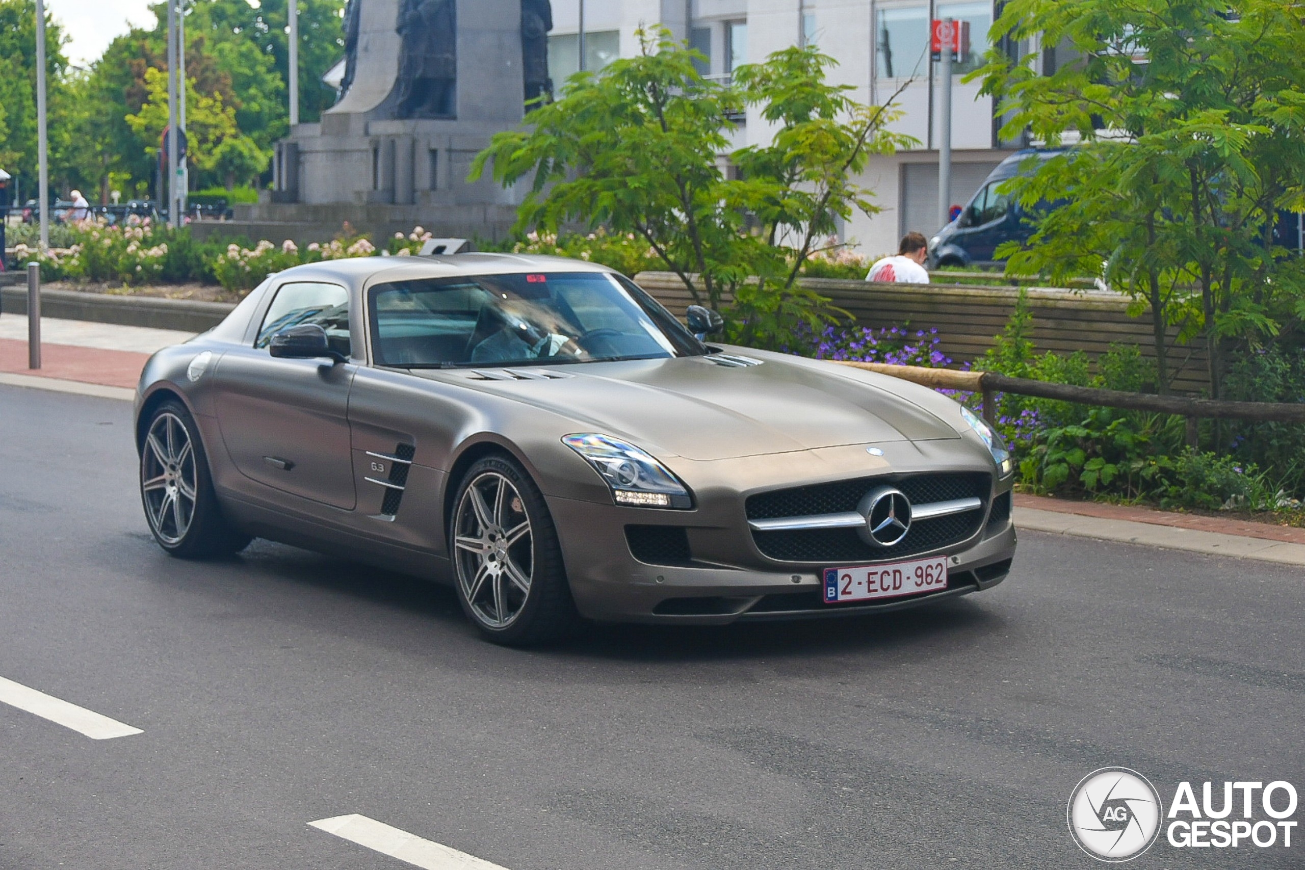 Mercedes-Benz SLS AMG