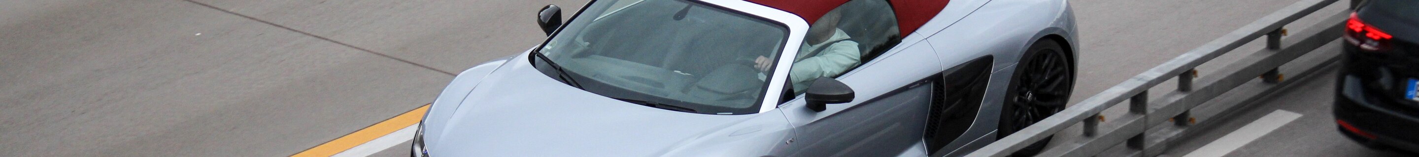 Audi R8 V10 Spyder 2016