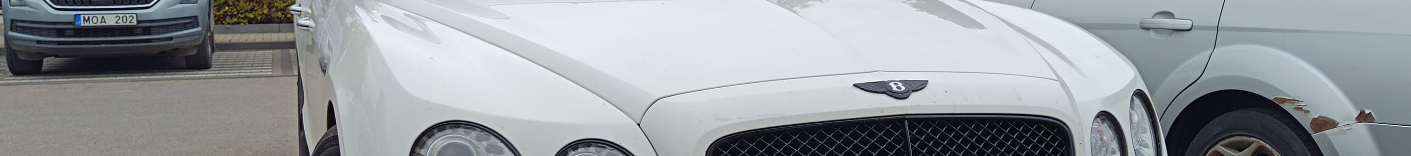 Bentley Flying Spur V8