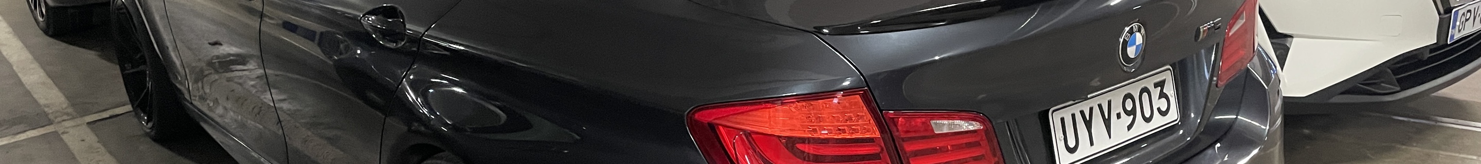 BMW M5 F10 2011