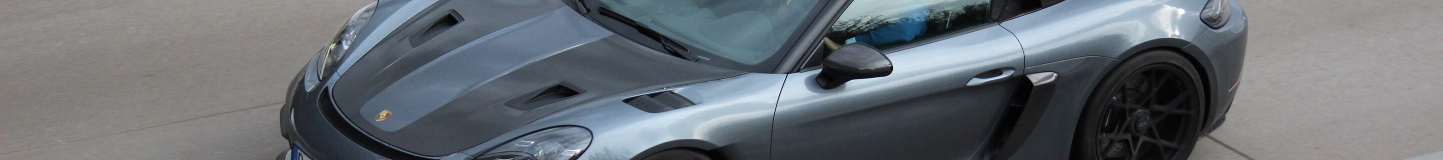 Porsche 718 Spyder RS Weissach Package