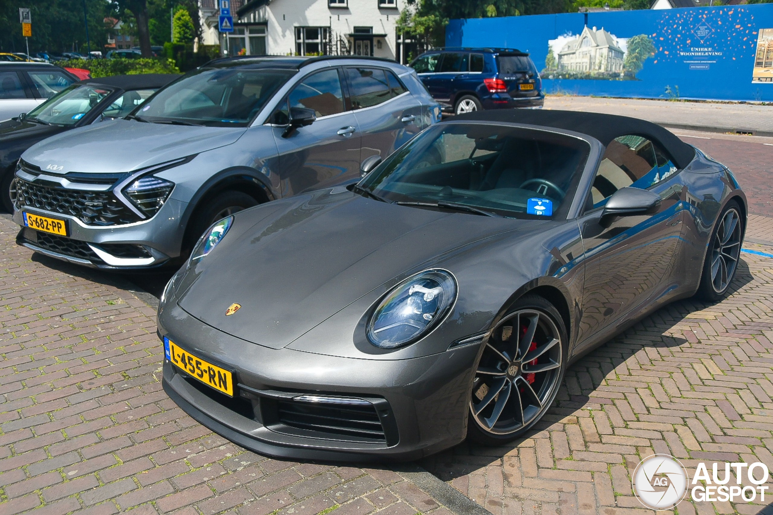 Porsche 992 Carrera 4S Cabriolet MkI