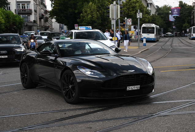Aston Martin DB11