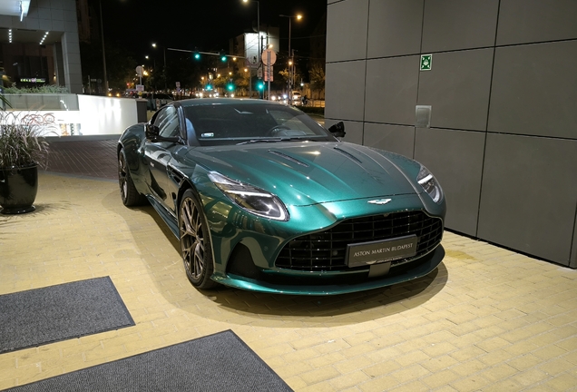 Aston Martin DB12