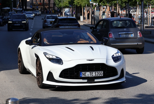 Aston Martin DB12 Volante