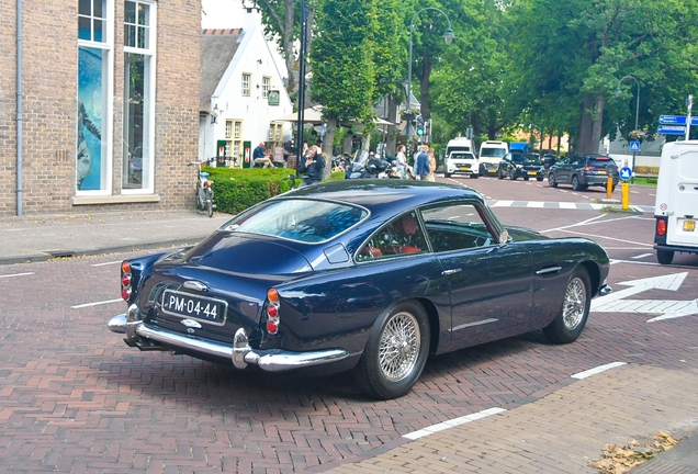 Aston Martin DB4 Vantage