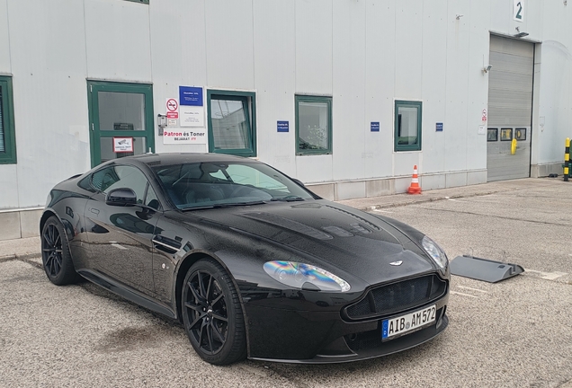 Aston Martin V12 Vantage S