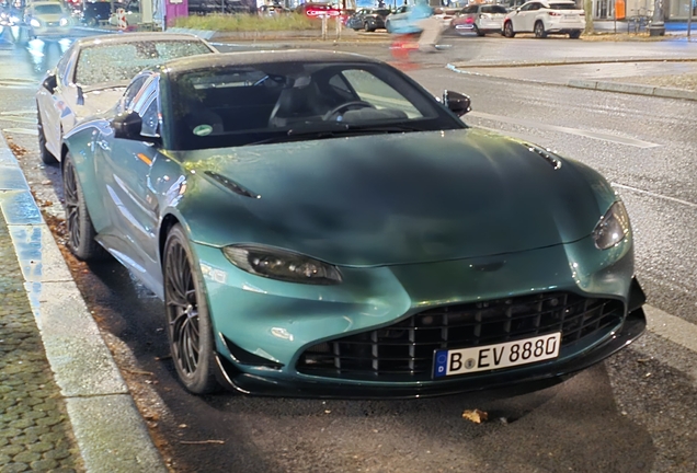 Aston Martin V8 Vantage Formula 1 Edition