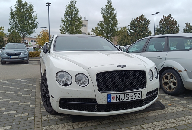 Bentley Flying Spur V8