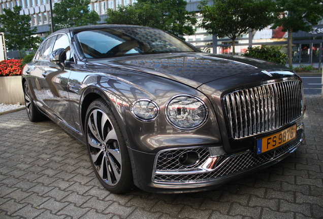 Bentley Flying Spur V8 Azure