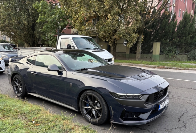 Ford Mustang Dark Horse 2024