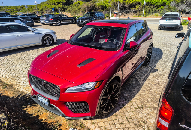 Jaguar F-PACE SVR