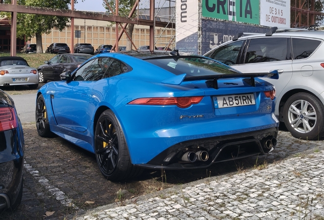 Jaguar F-TYPE SVR Coupé