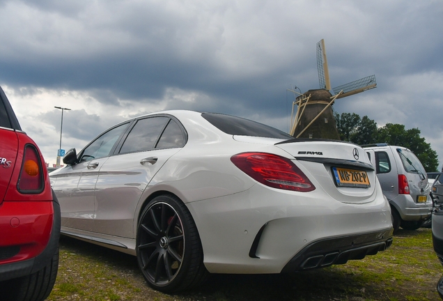 Mercedes-AMG C 63 S W205
