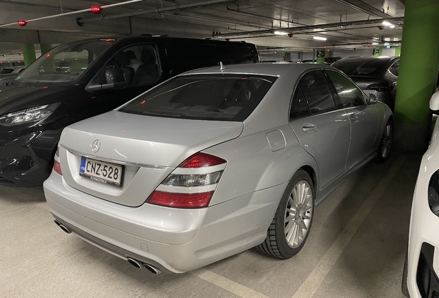 Mercedes-Benz S 63 AMG W221