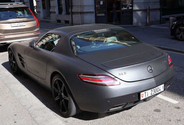 Mercedes-Benz SLS AMG