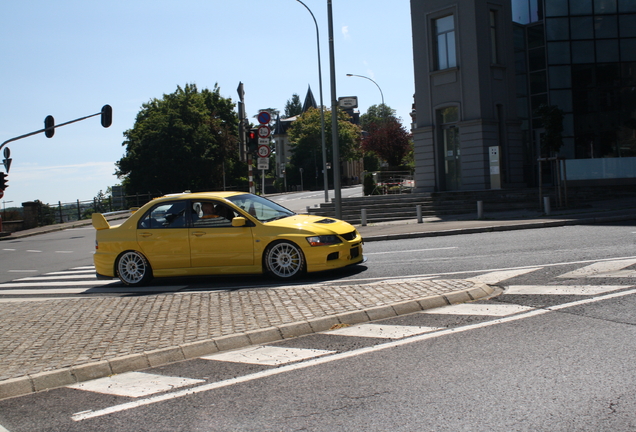 Mitsubishi Lancer Evolution IX