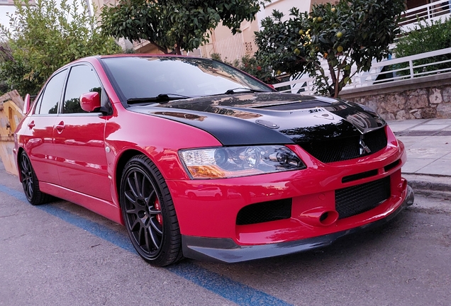 Mitsubishi Lancer Evolution IX FQ
