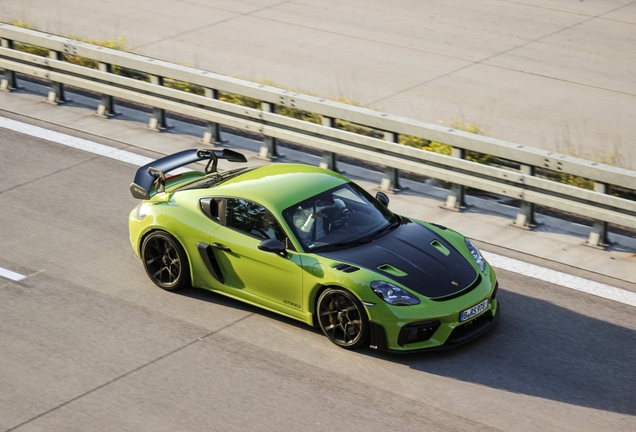 Porsche 718 Cayman GT4 RS Weissach Package