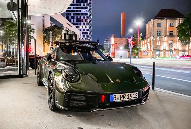 Porsche 992 Dakar