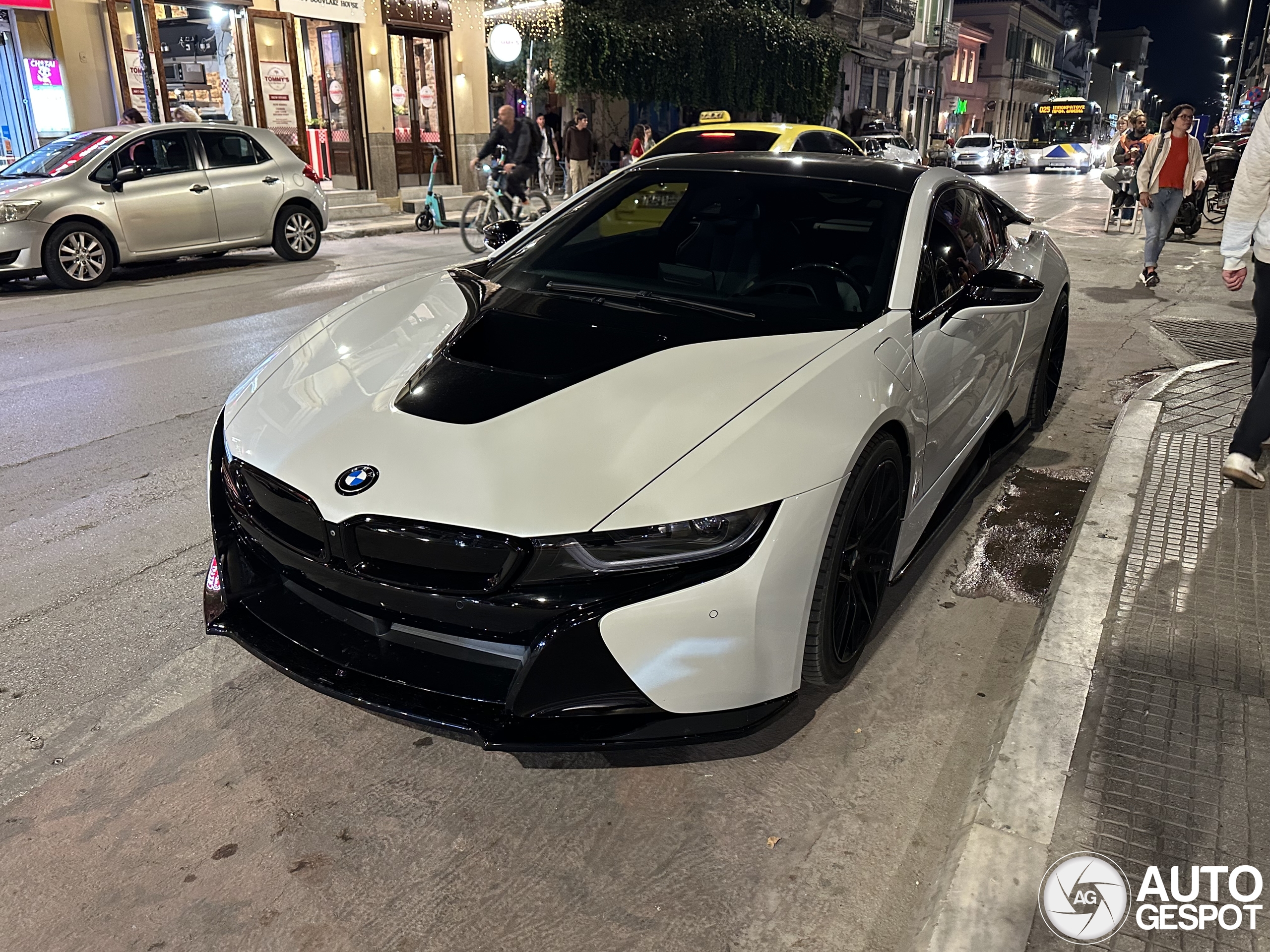 BMW i8