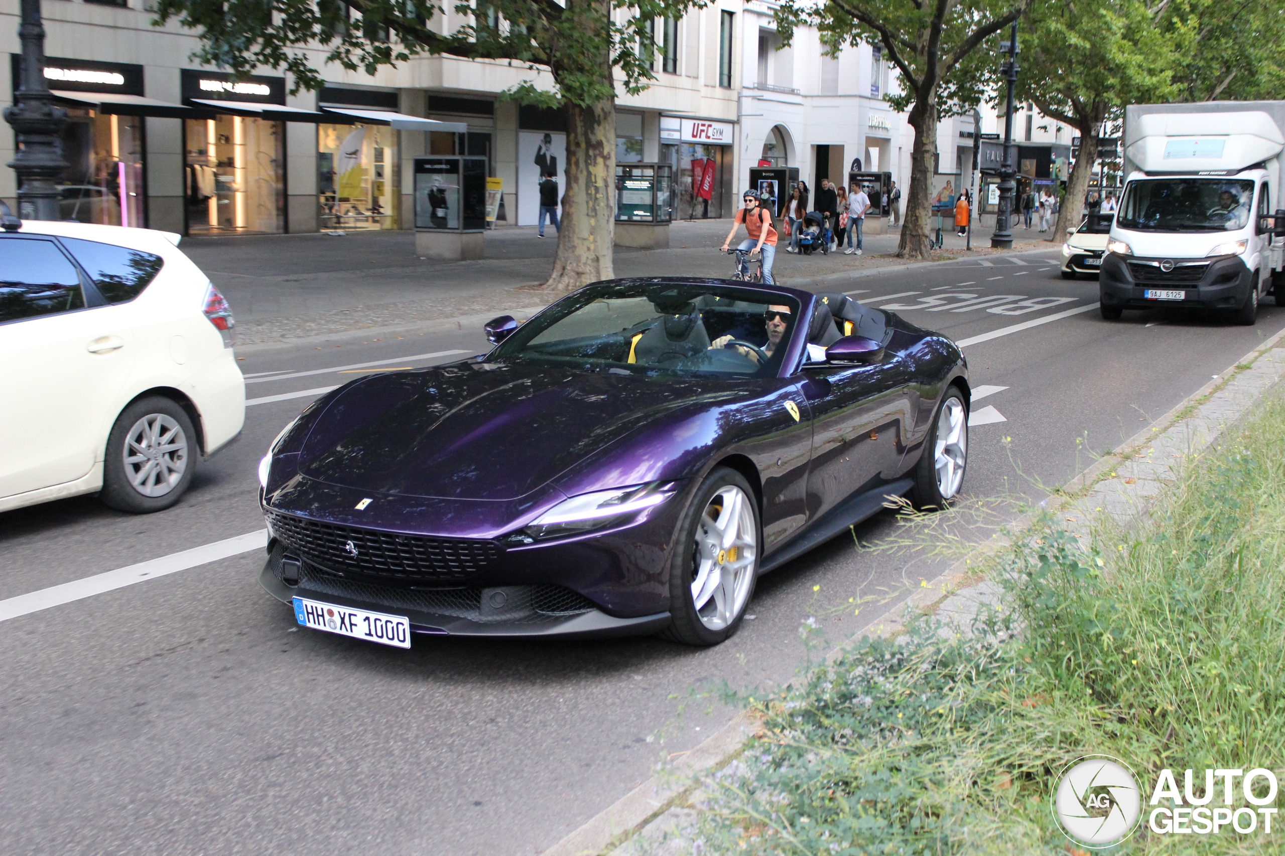 Ferrari Roma Spider
