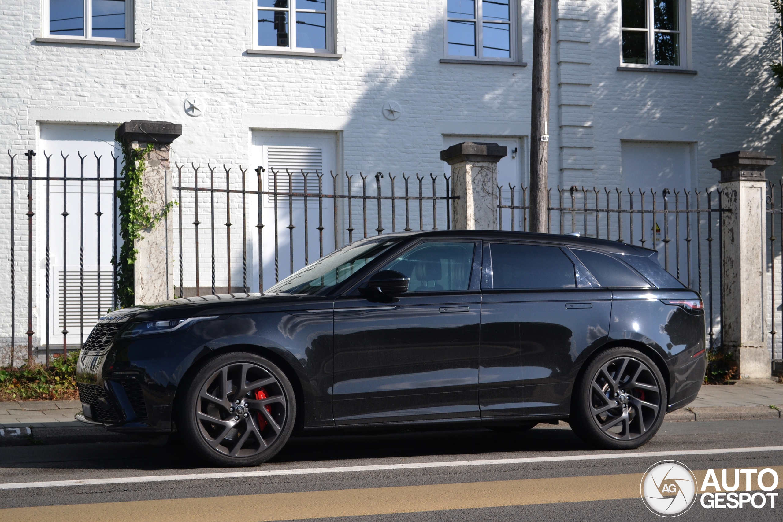 Land Rover Range Rover Velar SVAutobiography