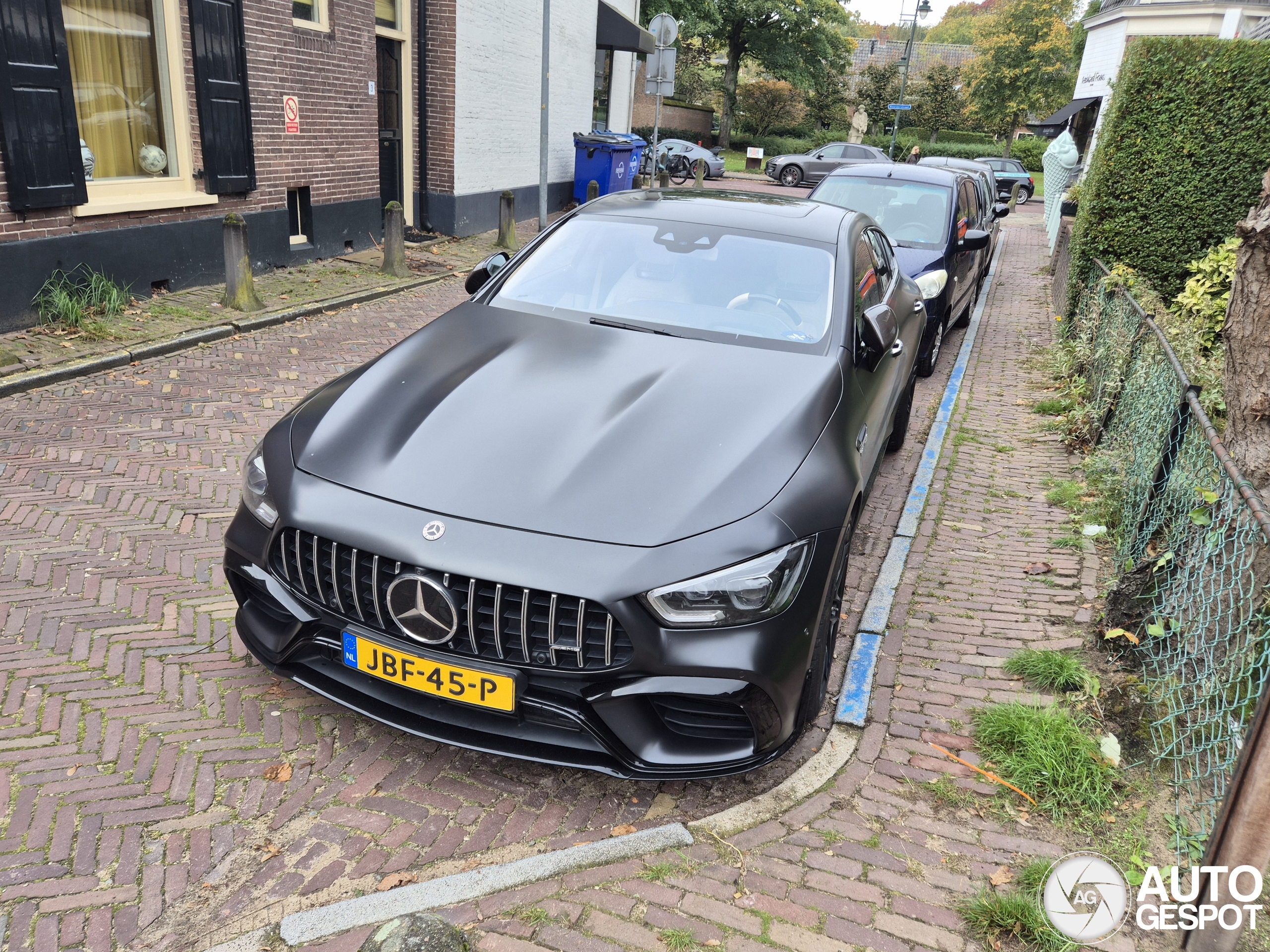 Mercedes-AMG GT 63 S X290
