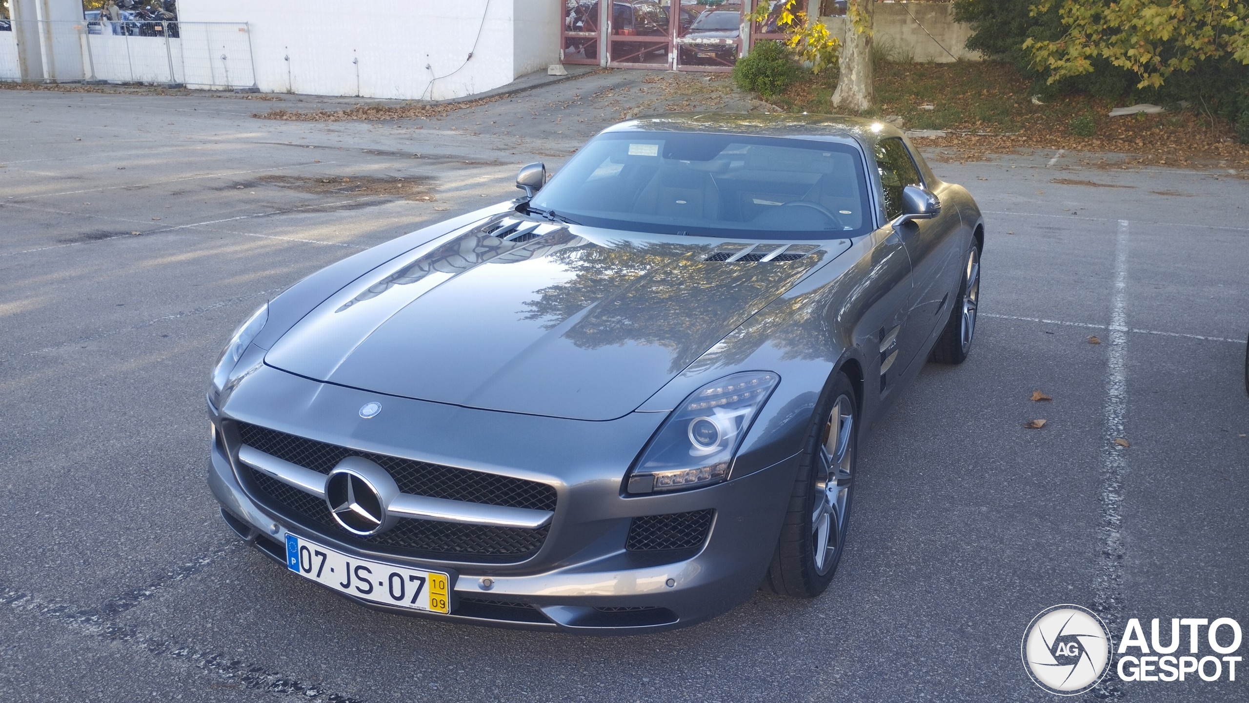 Mercedes-Benz SLS AMG