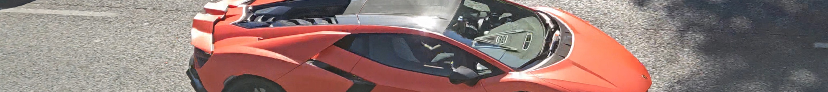 Lamborghini Revuelto