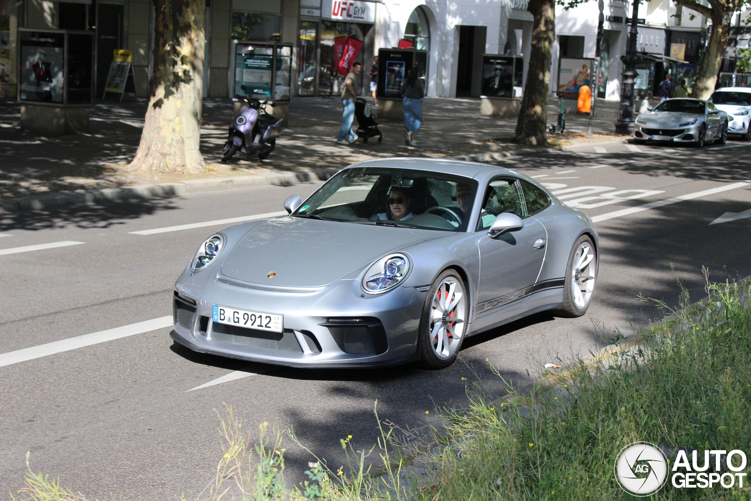 Porsche 991 GT3 Touring