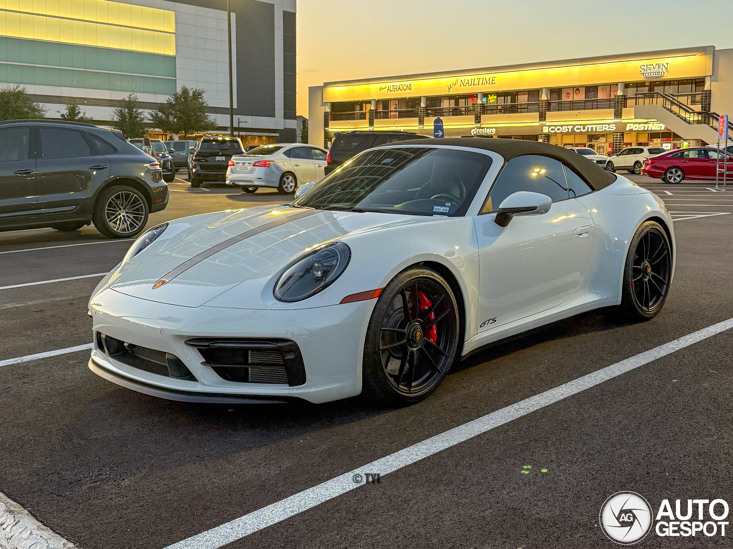 Porsche 992 Carrera GTS Cabriolet MkI