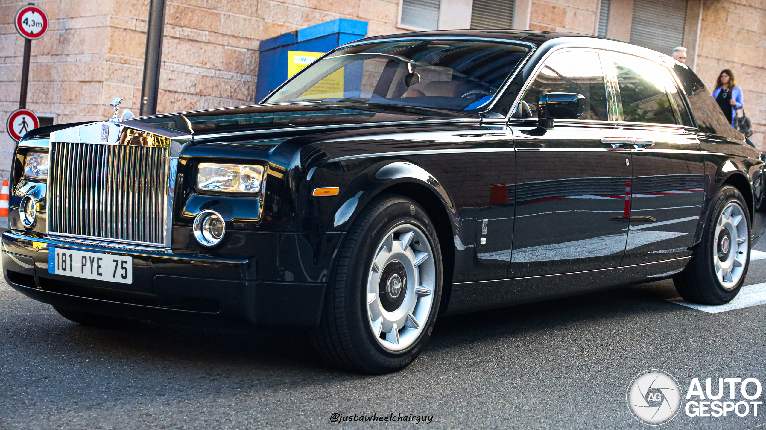 Rolls-Royce Phantom