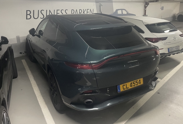Aston Martin DBX