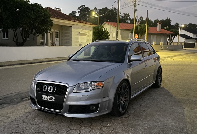 Audi RS4 Avant B7
