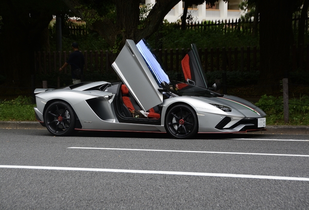 Lamborghini Aventador S LP740-4 Roadster