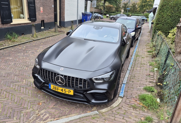Mercedes-AMG GT 63 S X290