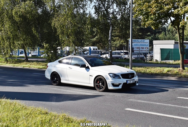 Mercedes-Benz C 63 AMG Coupé